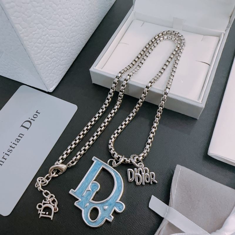 chr1st1an D10r necklaces